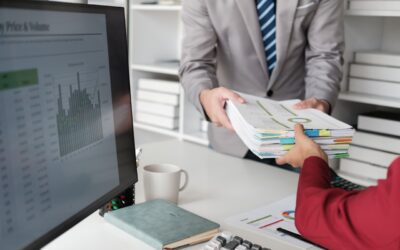 Płynność finansowa w małej firmie – jak zadbać o regularny przepływ pieniędzy?